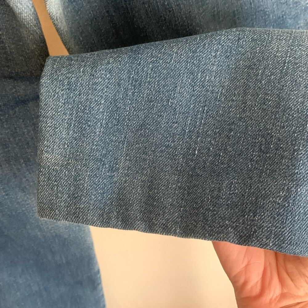 Vintage Levi's Highest Waisted Snap Button Jeans 1980's mom jean hemmed ankle - Picture 16 of 16